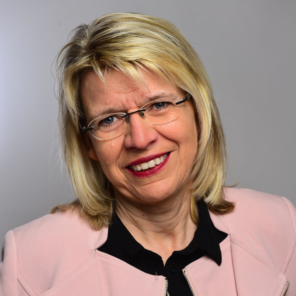 Ansprechpartner Elke Huber